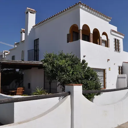 Holiday home Adosado En La Bahia de Casares