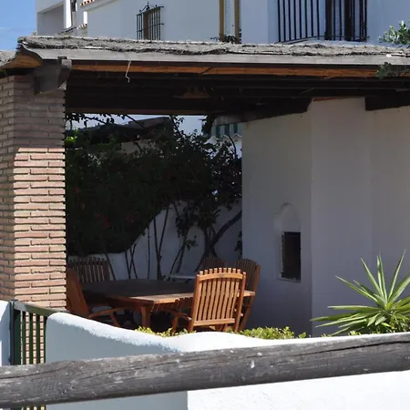 Adosado En La Holiday home Bahia de Casares